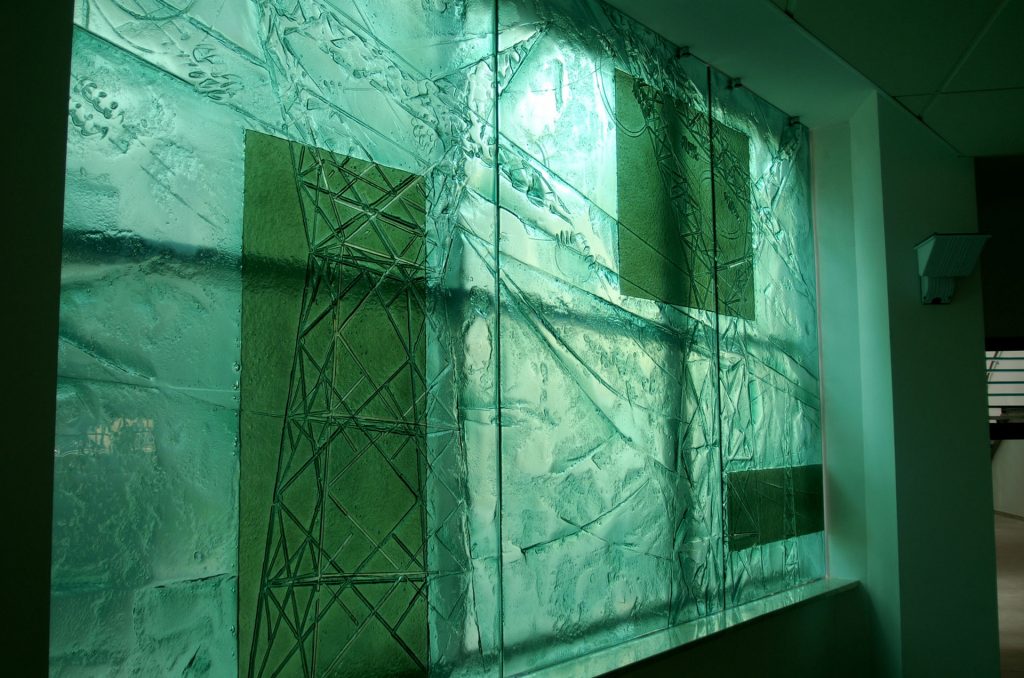 Artistic glass by Archiglass, Tomasz Urbanowicz at the Faculty of Electrical Engineering of Wroclaw University of Technology. All rights reserved.