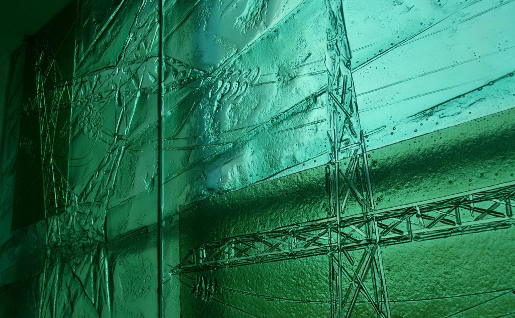 Artistic glass by Archiglass, Tomasz Urbanowicz at the Faculty of Electrical Engineering of Wroclaw University of Technology. All rights reserved.