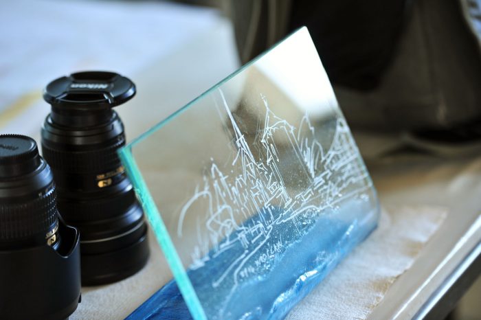 Archiglass Art Glass Prize Szklana Artystyczna Nagroda Statuetka Poziom Bent